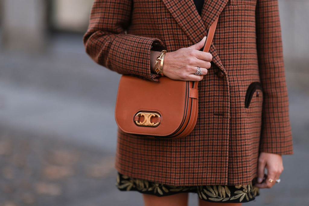 Il Blazer: Storia e Evoluzione di un'Icona di Stile