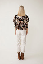 009875.LEO_3.jpg