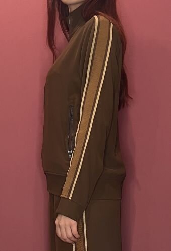 010950.BLU_7.jpg